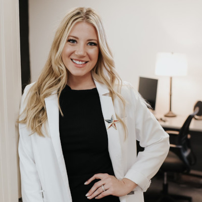 Jaclyn Charie, Au.D. Owner and Lead Audiologist